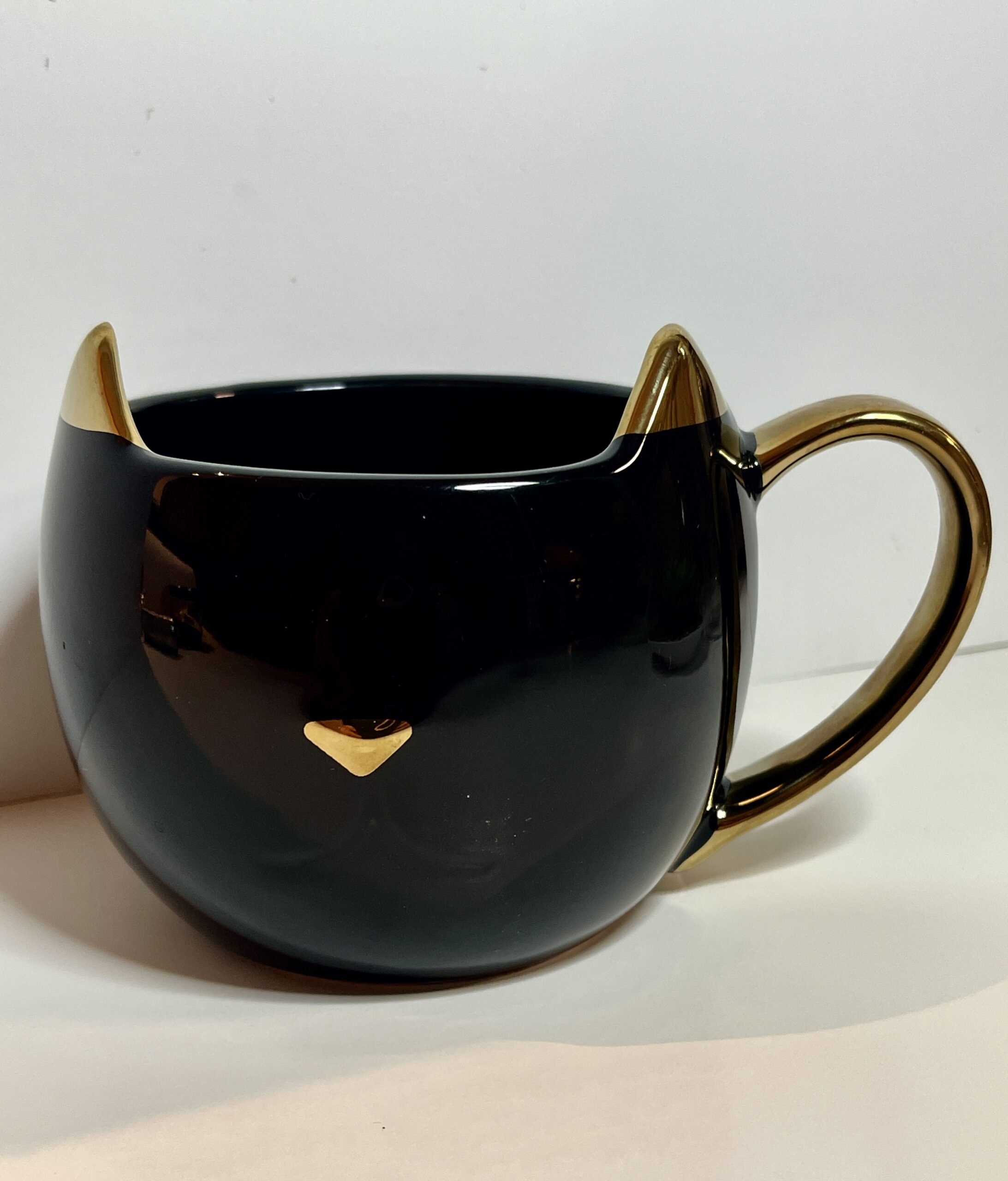 Paws & Reflect Ceramic Cat Mug